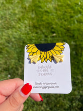 Load image into Gallery viewer, Paper Airplane Studs