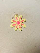 Load image into Gallery viewer, Daisy Core Collection