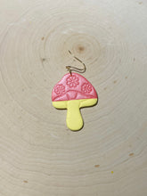 Load image into Gallery viewer, Daisy Core Collection