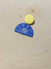 Load image into Gallery viewer, Daisy Core Collection