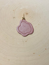 Load image into Gallery viewer, Daisy Core Collection