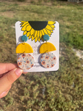 Load image into Gallery viewer, Sunflower Dangles
