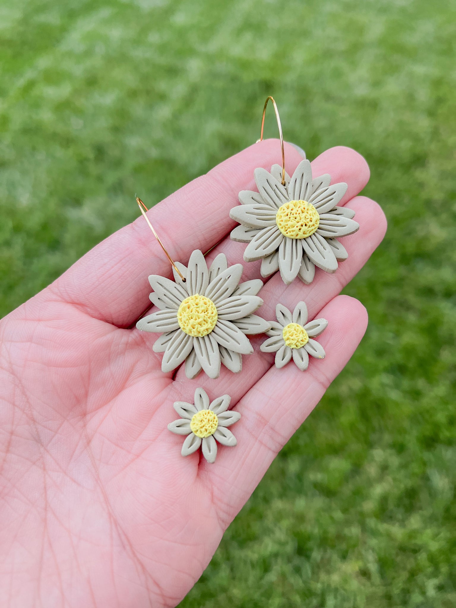 seed and sage flower earrings Sage sunflower – curlyygurljewels